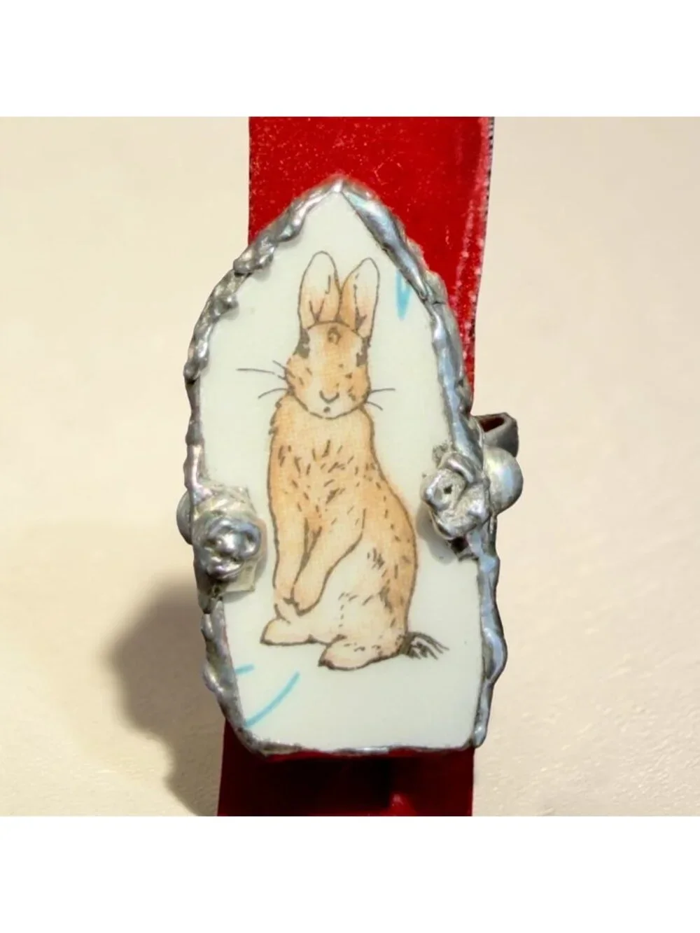Hand Crafted Peter Rabbit Wedgewood Broken China Ring W/ Silver Spoon Bowl Band - Picture 8 of 15